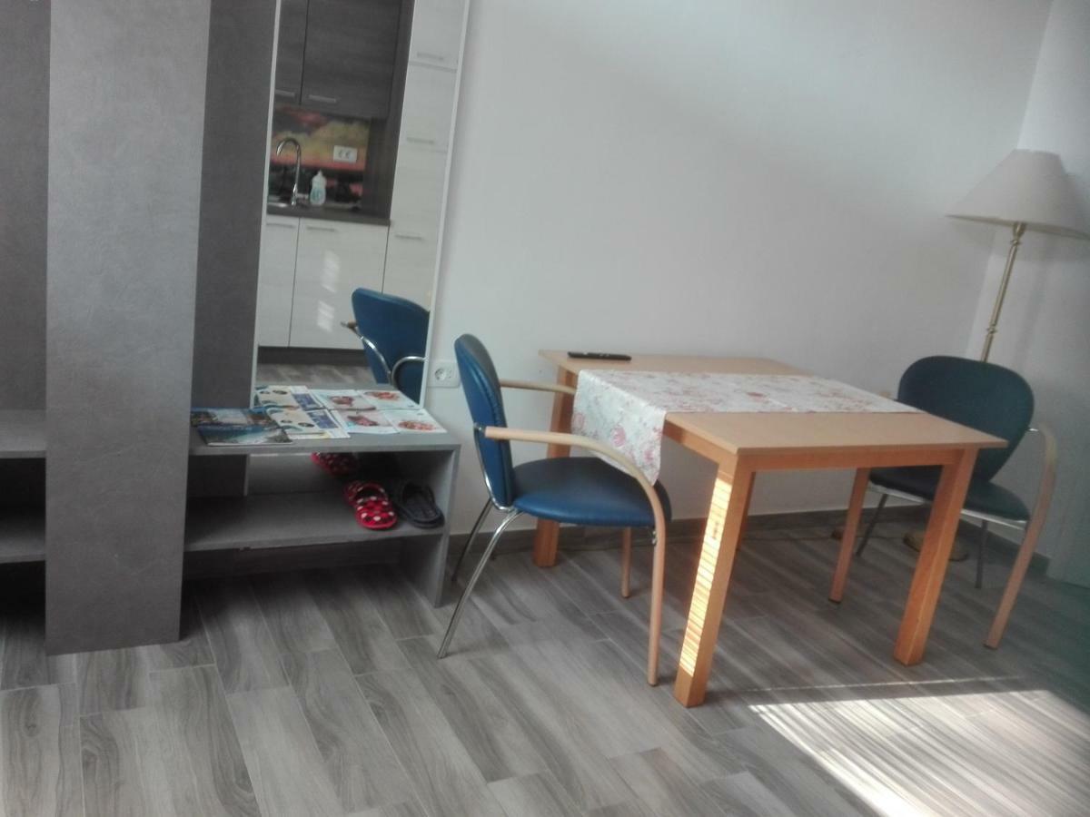 Apartment Cvjetna Rijeka Exterior photo